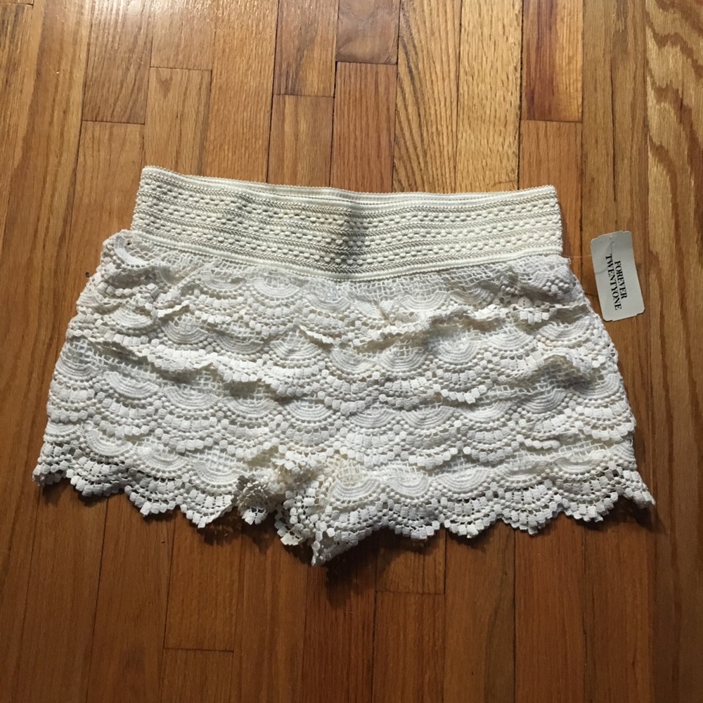 Forever 21 Cream Woven Shorts
